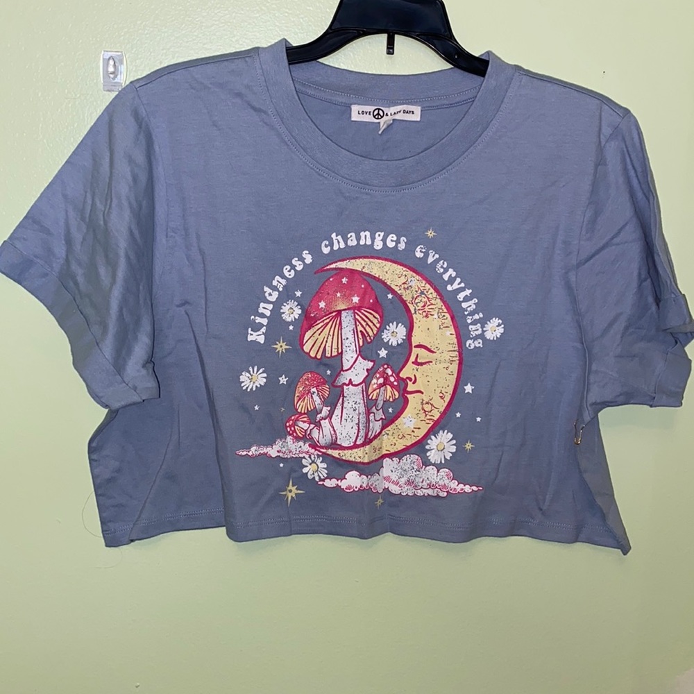 Love & Lazy Days Mushroom Crop top shirt medium